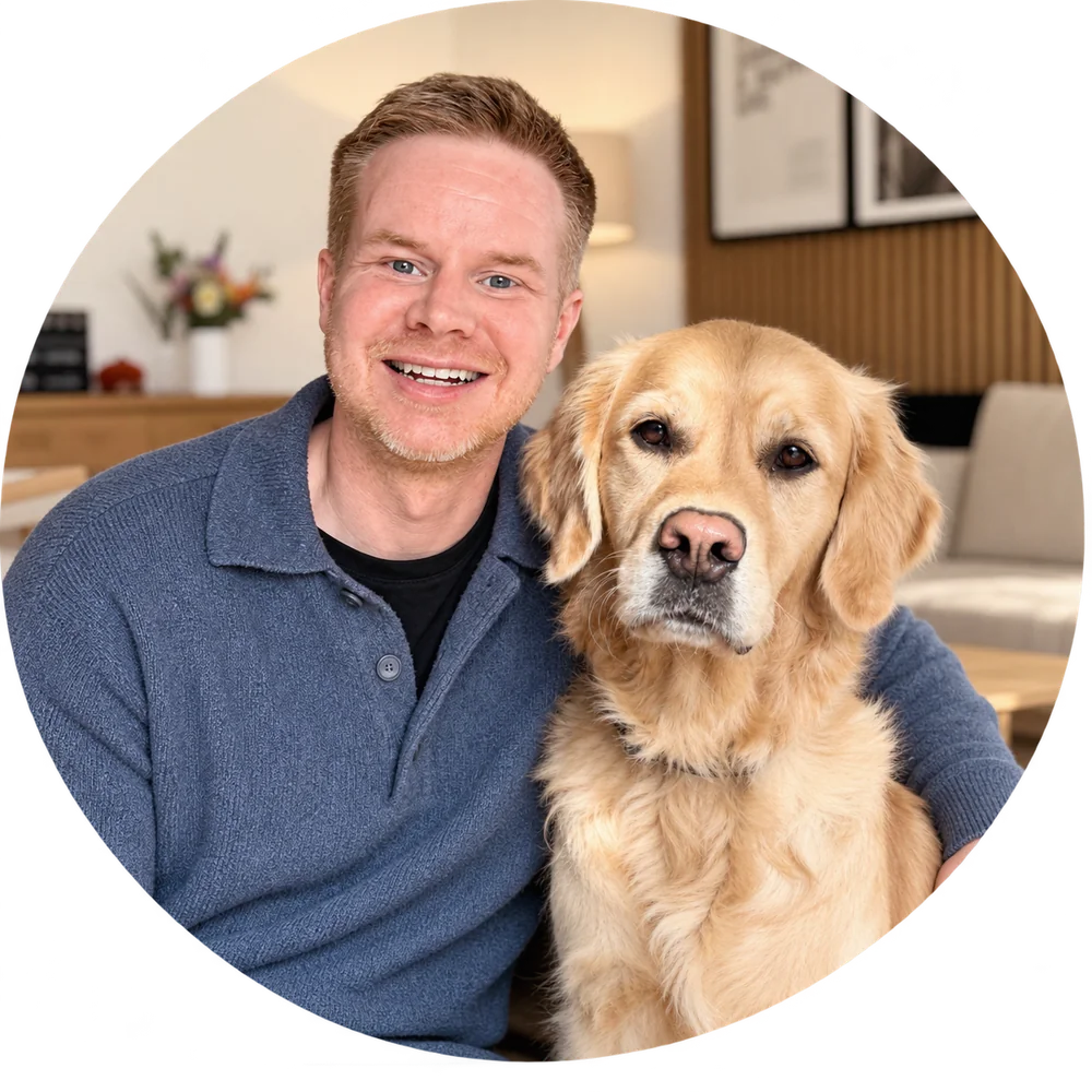 Matthias Dede mit seiner Golden-Retriever-Hündin Lotti